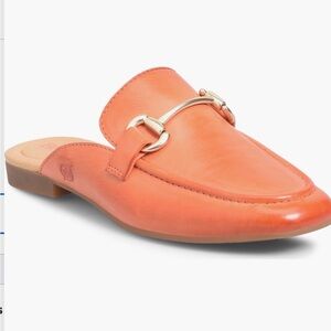 BORN Women's Lareina Mule NEW Size 8 (whole size only)